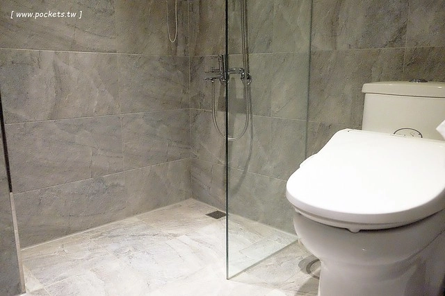 嘉義西區｜蘭桂坊花園酒店．文化路夜市住宿推薦，一出門就開始逛夜市 @飛天璇的口袋