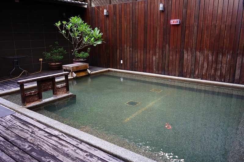 鳳凰德陽川泉旅┃宜蘭住宿：位於礁溪最熱鬧的蛋黃區，一泊二食享烤鴨一鴨六吃，地理位置方便CP值高 @飛天璇的口袋