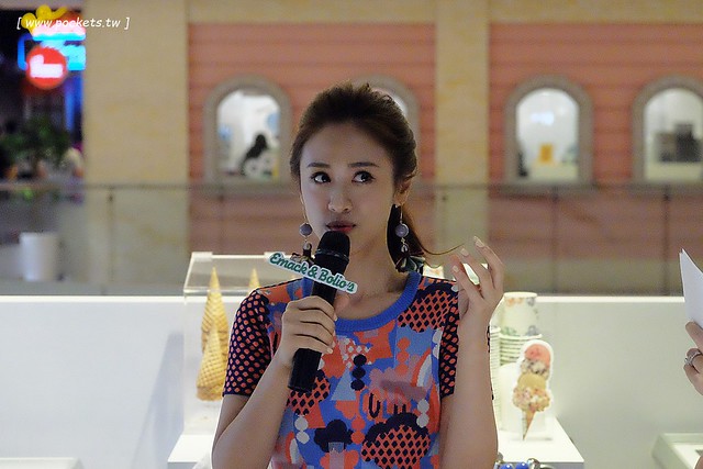 Emack & Bolio&rsquo;s┃ 台中西屯美食：來自美國波斯頓的堆疊冰淇淋，華麗又濃郁的搖滾風味，一起體驗疊疊樂的樂趣 @飛天璇的口袋