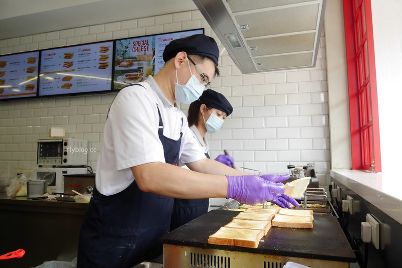 Isaac Toast & Coffee：韓國來的超人氣早餐店，超適合網美打卡 @飛天璇的口袋