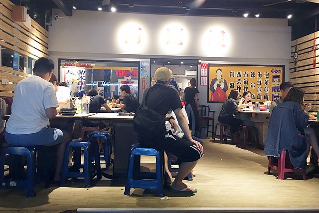 高麗屋：平價又美味的韓式料理，份量多到會吃不完，用餐時間人潮絡繹不絕 @飛天璇的口袋