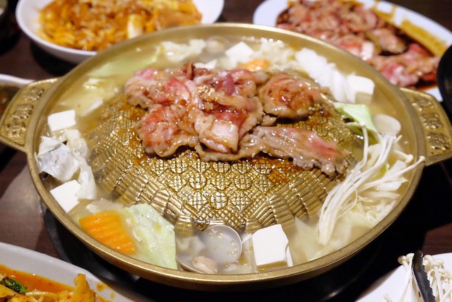 高麗屋：平價又美味的韓式料理，份量多到會吃不完，用餐時間人潮絡繹不絕 @飛天璇的口袋