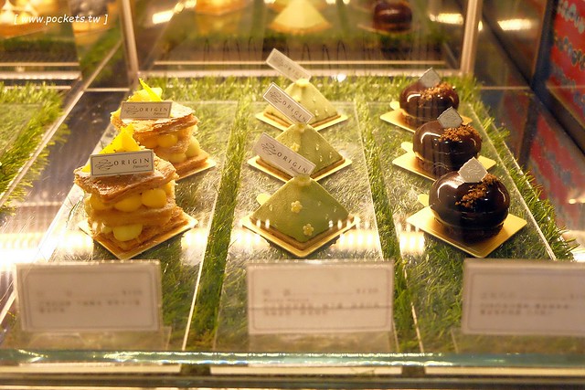 小原咖啡┃台中西區美食：精明一街的甜點咖啡館，台中超人氣手工甜點店，有台中少見的葡式蛋塔，還有人氣限定的泡芙塔 @飛天璇的口袋