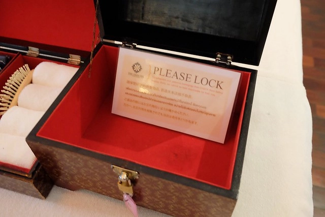 泰國曼谷｜Oasis Spa Bangkok Sukhumvit 31．城市綠洲奢華的貴婦級SPA，精油按摩、泰式按摩、草藥球熱敷 @飛天璇的口袋