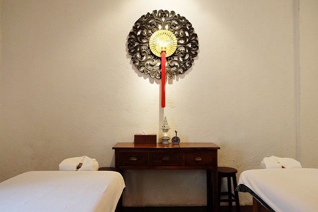 泰國曼谷｜Oasis Spa Bangkok Sukhumvit 31．城市綠洲奢華的貴婦級SPA，精油按摩、泰式按摩、草藥球熱敷 @飛天璇的口袋