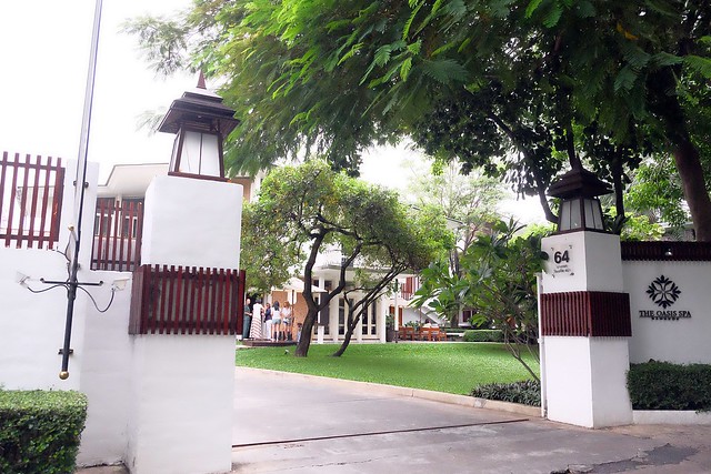 泰國曼谷｜Oasis Spa Bangkok Sukhumvit 31．城市綠洲奢華的貴婦級SPA，精油按摩、泰式按摩、草藥球熱敷 @飛天璇的口袋