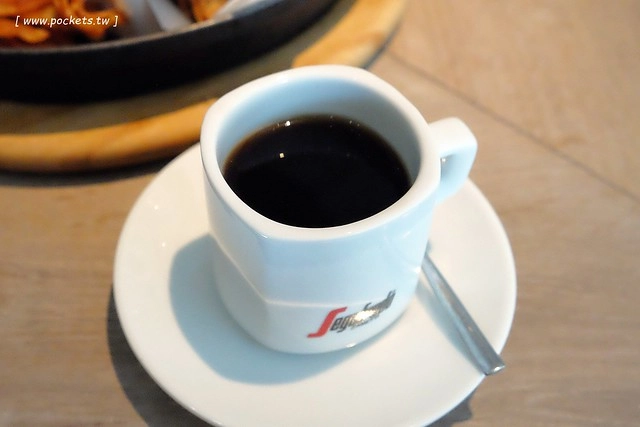 Bistro88義法餐酒館：早午餐也吃的到龍蝦，餐點美味富有質感 @飛天璇的口袋