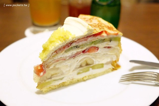 日本愛知｜Harbs名古屋榮本店．必吃水果千層蛋糕，奶油怎麼有辦法這麼清爽好吃 @飛天璇的口袋