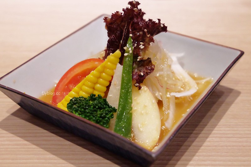 日四又魚鰻魚飯專賣店┃台中太平：使用龍眼木炭烤新鮮鰻魚，餐點選擇性多而且價格也不貴，太平美食餐廳推薦 @飛天璇的口袋