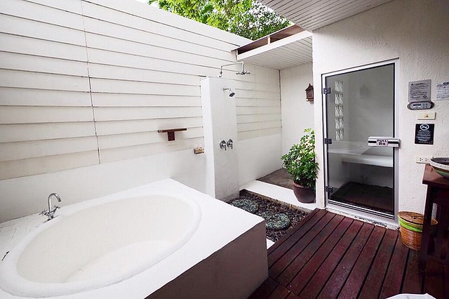 泰國曼谷｜Oasis Spa Bangkok Sukhumvit 31．城市綠洲奢華的貴婦級SPA，精油按摩、泰式按摩、草藥球熱敷 @飛天璇的口袋