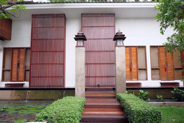 泰國曼谷｜Oasis Spa Bangkok Sukhumvit 31．城市綠洲奢華的貴婦級SPA，精油按摩、泰式按摩、草藥球熱敷 @飛天璇的口袋