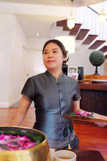 泰國曼谷｜Oasis Spa Bangkok Sukhumvit 31．城市綠洲奢華的貴婦級SPA，精油按摩、泰式按摩、草藥球熱敷 @飛天璇的口袋