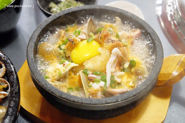 舞蟹┃台中西屯美食：$1350元~活凍帝王蟹、安格斯黑牛、頂級燒烤吃到飽，每日配送新鮮漁獲，刺身、握壽司，台灣啤酒喝到飽，Haagen-Dazs冰淇淋 @飛天璇的口袋