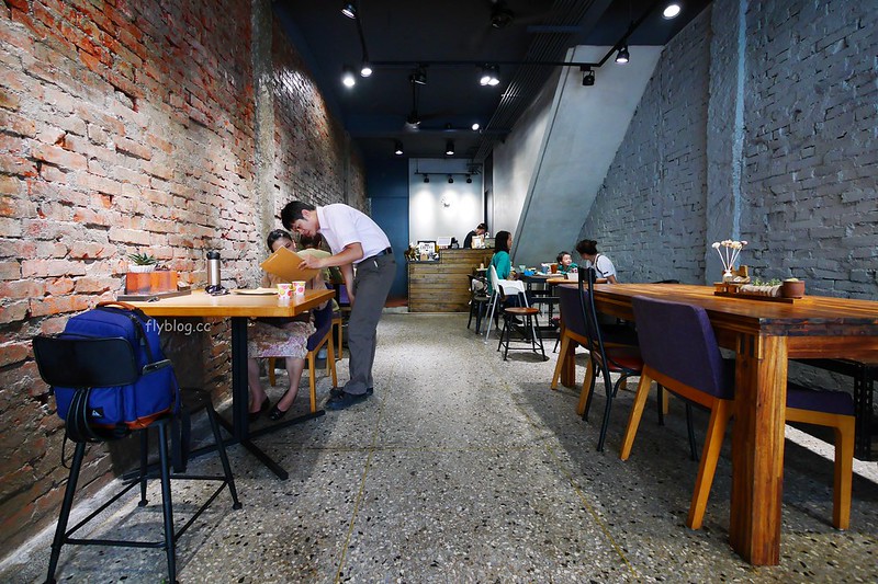 渣凳早午餐．Zha Deng：好吃又有質感的早午餐店，東區力行國小附近美食推薦 @飛天璇的口袋