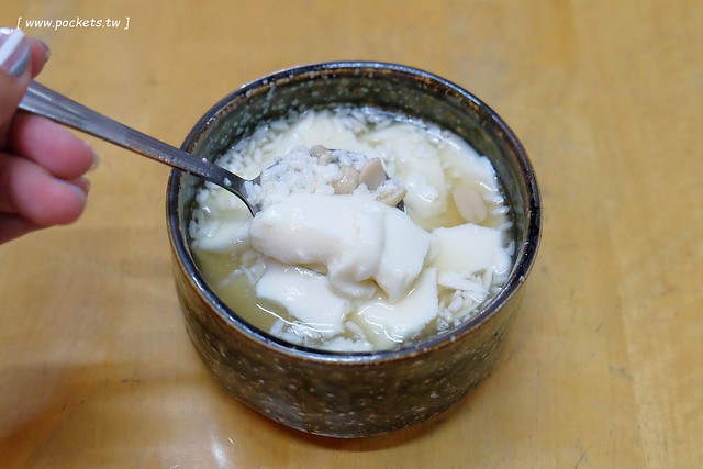 台中北區｜老爺豆花．超隱敝的手工豆花店，冬天推薦酒釀豆花 @飛天璇的口袋