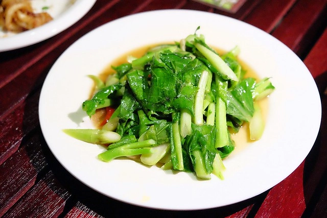 泰國安帕瓦｜安帕瓦水上市場｜每個星期五、六、日才出沒的夜市，泰國自由行最愛的景點之一，品嚐Chalsamran Amphawa ร้านอาหารเจ้าสำราญ晚餐 @飛天璇的口袋