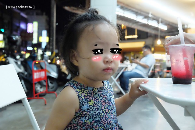 波波打嗝 PoPo Hiccups┃台中西區美食：與Natura微礦水聯名合作，氣泡水鮮果特調飲料，限定版的玻璃瓶搶購一空 @飛天璇的口袋