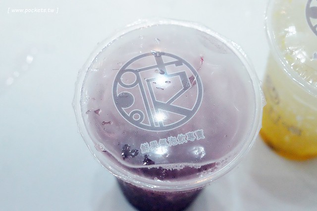 波波打嗝 PoPo Hiccups┃台中西區美食：與Natura微礦水聯名合作，氣泡水鮮果特調飲料，限定版的玻璃瓶搶購一空 @飛天璇的口袋