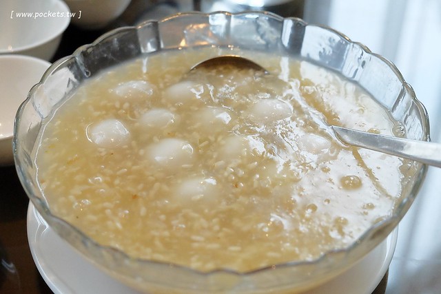 林酒店 the Lin Hotel LV┃台中西屯美食：傳說中台中最貴的喜宴餐廳，簡單的菜色和婚禮記錄，果真好吃又有質感 @飛天璇的口袋