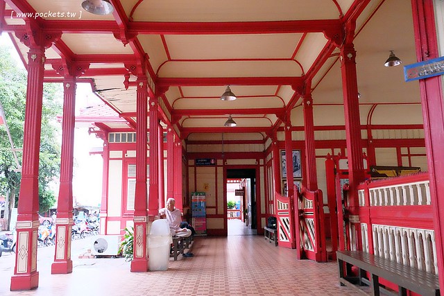 泰國華欣｜華欣車站｜泰國最古老的車站之一，漂亮的百年古蹟級車站，華欣推薦必遊景點之一 @飛天璇的口袋