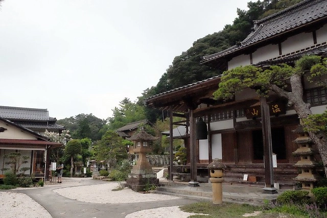 日本島根｜松江市半日遊．玉造溫泉街、玉作湯神社、清嚴寺、湯藥師廣場、姬LABO @飛天璇的口袋