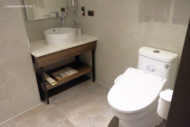 嘉義西區｜蘭桂坊花園酒店．文化路夜市住宿推薦，一出門就開始逛夜市 @飛天璇的口袋