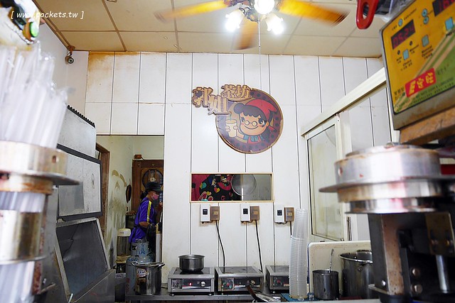 郭姐茶坊┃台中北屯美食：終於喝到傳說中的黑糖鮮奶波霸，來自台南20年超人氣排隊老店，北屯區金谷市場巷子裡 @飛天璇的口袋