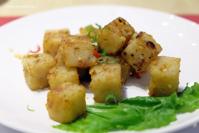 名粵軒港式飲茶餐廳┃台中西屯美食：世界名廚陳偉強師傅的最新力作，位於中科商圈米平方商場M Square，一開幕生意就很好 @飛天璇的口袋