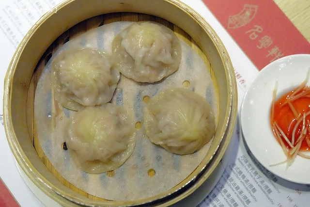 名粵軒港式飲茶餐廳┃台中西屯美食：世界名廚陳偉強師傅的最新力作，位於中科商圈米平方商場M Square，一開幕生意就很好 @飛天璇的口袋