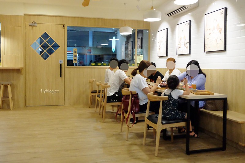 春雪冰の屋┃台中西區：簡單清新的日式冰店，天然單純的水果味呈現 @飛天璇的口袋