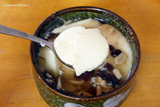 台中北區｜老爺豆花．超隱敝的手工豆花店，冬天推薦酒釀豆花 @飛天璇的口袋