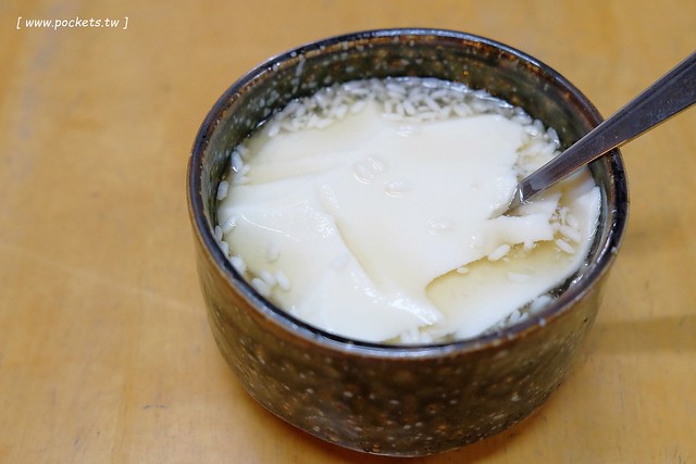 台中北區｜老爺豆花．超隱敝的手工豆花店，冬天推薦酒釀豆花 @飛天璇的口袋