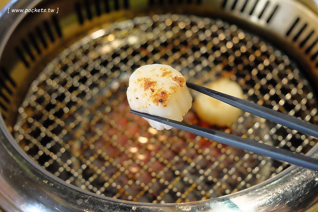 一頭牛日式燒肉．清酒┃台中南屯美食：台中公益路日式燒肉店，全新菜單11月新上市，大口享受9A級和牛套餐 @飛天璇的口袋