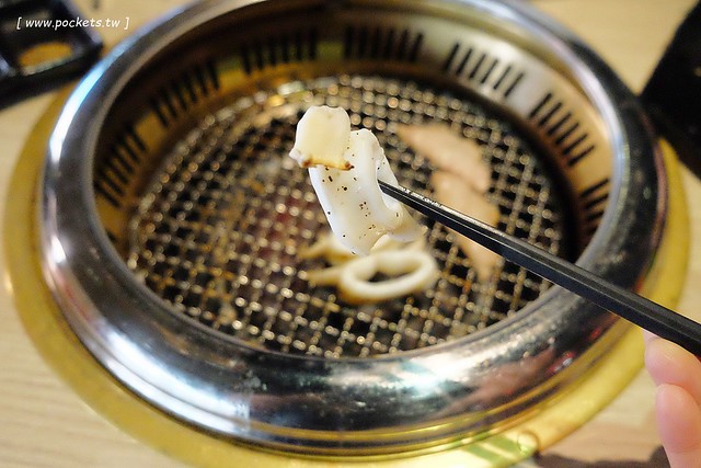 一頭牛日式燒肉．清酒┃台中南屯美食：台中公益路日式燒肉店，全新菜單11月新上市，大口享受9A級和牛套餐 @飛天璇的口袋