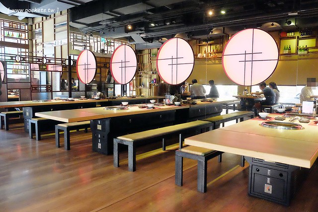 一頭牛日式燒肉．清酒┃台中南屯美食：台中公益路日式燒肉店，全新菜單11月新上市，大口享受9A級和牛套餐 @飛天璇的口袋