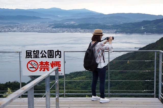 【日本愛媛】亀老山展望公園~今治市的三大必訪美景，遠眺來島海峽大橋夕陽，日劇心有所屬(有喜歡的人)拍攝地點 @飛天璇的口袋