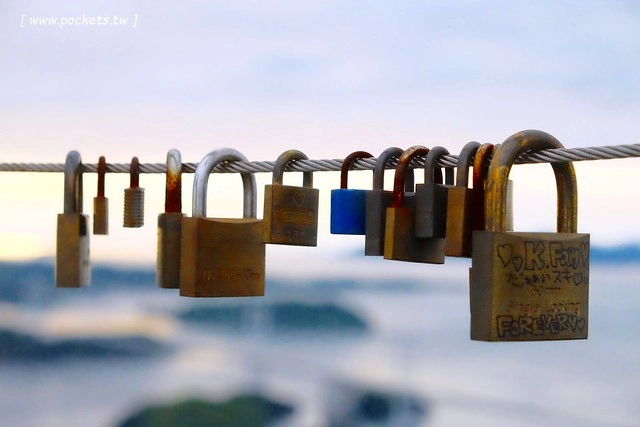 【日本愛媛】亀老山展望公園~今治市的三大必訪美景，遠眺來島海峽大橋夕陽，日劇心有所屬(有喜歡的人)拍攝地點 @飛天璇的口袋