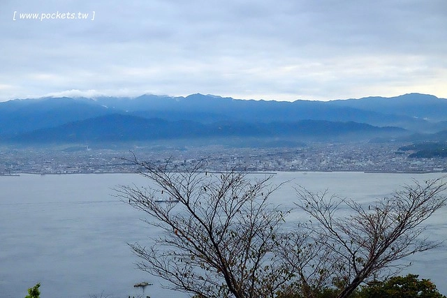 【日本愛媛】亀老山展望公園~今治市的三大必訪美景，遠眺來島海峽大橋夕陽，日劇心有所屬(有喜歡的人)拍攝地點 @飛天璇的口袋