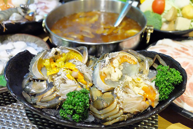 台中火鍋店推薦懶人包┃推薦2017年台中10間優質火鍋店：鮨樂海鮮市場. 珍的好餐廳. 寬窄巷子. 肉魂鑄鐵料理. 灰鴿. 八豆食府火鍋. 愛沐鍋物. 萬客什鍋. 一鼎豐麻辣香. 黑毛屋鍋物 @飛天璇的口袋