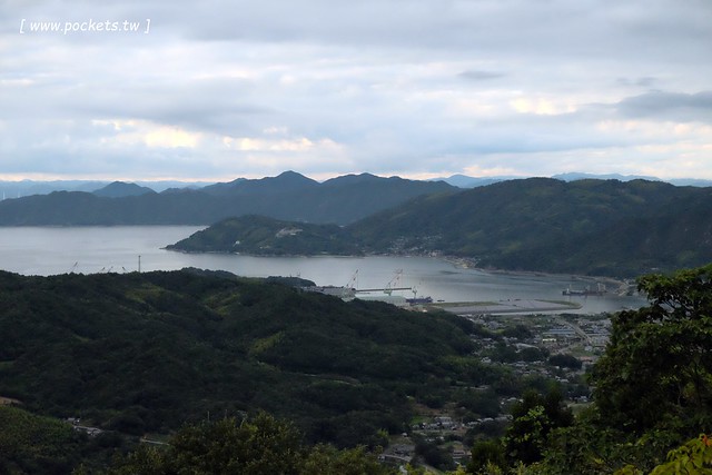【日本愛媛】亀老山展望公園~今治市的三大必訪美景，遠眺來島海峽大橋夕陽，日劇心有所屬(有喜歡的人)拍攝地點 @飛天璇的口袋