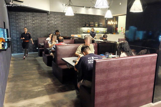 舞蟹┃台中西屯美食：$1350元~活凍帝王蟹、安格斯黑牛、頂級燒烤吃到飽，每日配送新鮮漁獲，刺身、握壽司，台灣啤酒喝到飽，Haagen-Dazs冰淇淋 @飛天璇的口袋