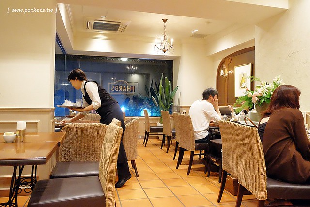 日本愛知｜Harbs名古屋榮本店．必吃水果千層蛋糕，奶油怎麼有辦法這麼清爽好吃 @飛天璇的口袋