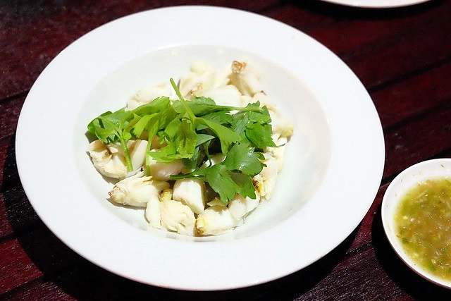 泰國安帕瓦｜安帕瓦水上市場｜每個星期五、六、日才出沒的夜市，泰國自由行最愛的景點之一，品嚐Chalsamran Amphawa ร้านอาหารเจ้าสำราญ晚餐 @飛天璇的口袋