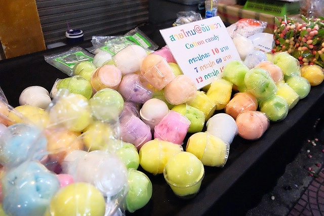 泰國安帕瓦｜安帕瓦水上市場｜每個星期五、六、日才出沒的夜市，泰國自由行最愛的景點之一，品嚐Chalsamran Amphawa ร้านอาหารเจ้าสำราญ晚餐 @飛天璇的口袋