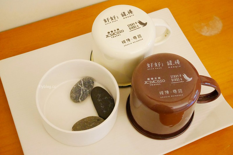 台中新社｜緩慢尋路香草House．住在薰衣草森林裡享受大自然，晚上觀賞夜間童話旋轉木馬 @飛天璇的口袋