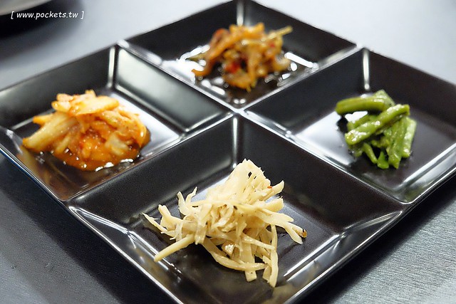 舞蟹┃台中西屯美食：$1350元~活凍帝王蟹、安格斯黑牛、頂級燒烤吃到飽，每日配送新鮮漁獲，刺身、握壽司，台灣啤酒喝到飽，Haagen-Dazs冰淇淋 @飛天璇的口袋