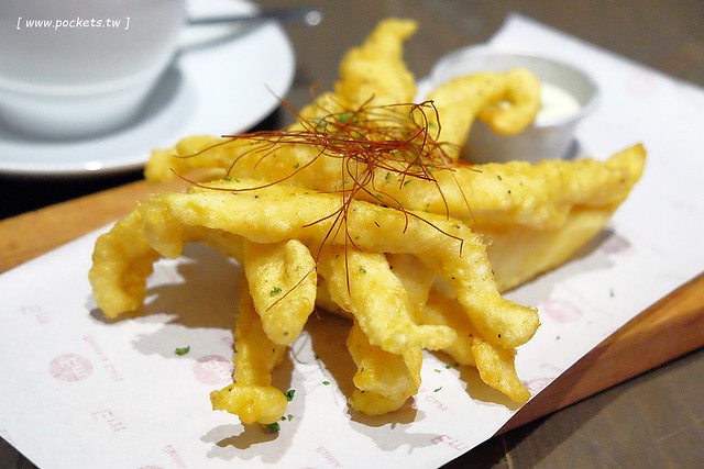 Emma’s Cafe：有Bistro小酒館的氛圍，鄰近中國醫藥大學，餐點和環境都很有質感，可惜沒吃到龍蝦三明治 @飛天璇的口袋