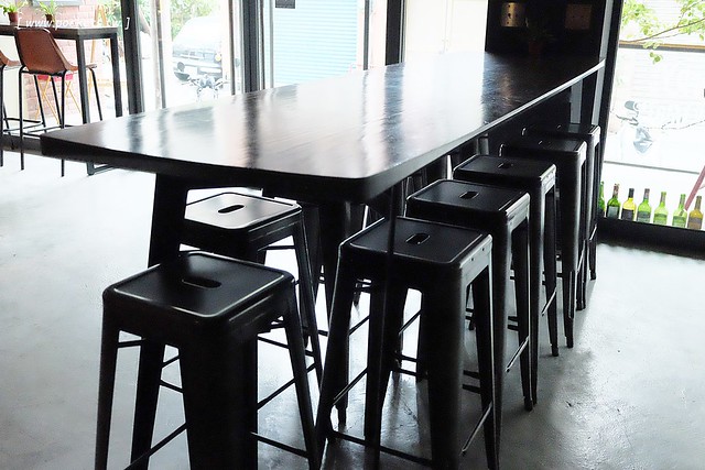 Emma’s Cafe：有Bistro小酒館的氛圍，鄰近中國醫藥大學，餐點和環境都很有質感，可惜沒吃到龍蝦三明治 @飛天璇的口袋