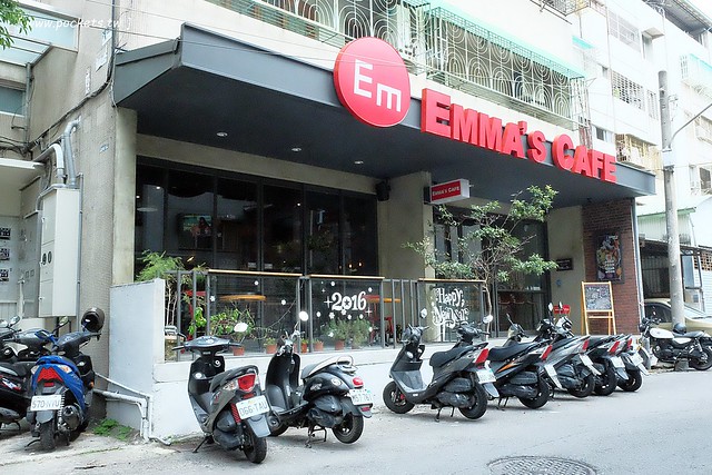 Emma’s Cafe：有Bistro小酒館的氛圍，鄰近中國醫藥大學，餐點和環境都很有質感，可惜沒吃到龍蝦三明治 @飛天璇的口袋