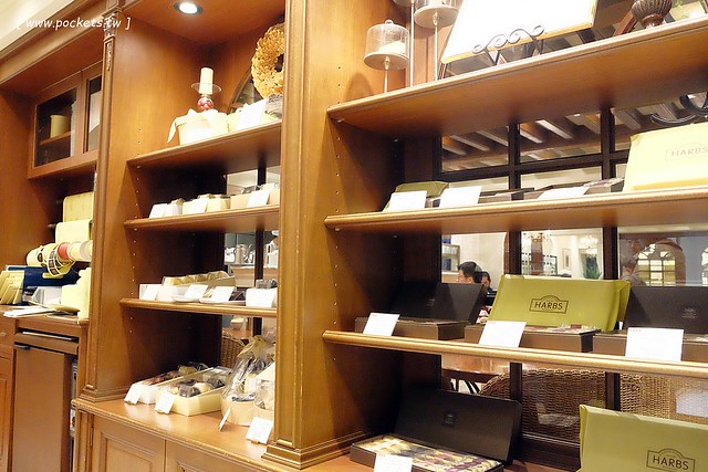 日本愛知｜Harbs名古屋榮本店．必吃水果千層蛋糕，奶油怎麼有辦法這麼清爽好吃 @飛天璇的口袋